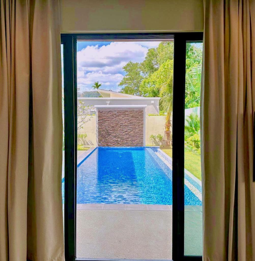 Aura 4 Bd In Bang Tao Villa *